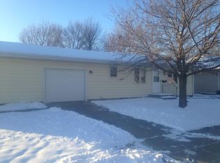 105 Park Ave, Story City, IA 50248