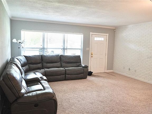 3rd image of 804 W 124th Ave