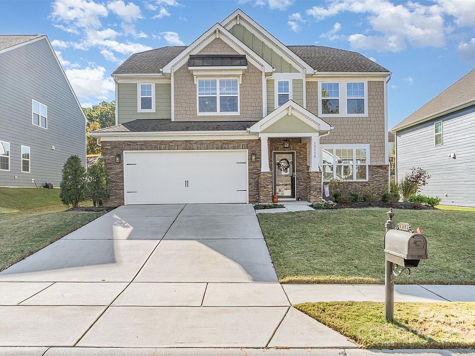 1st image of 15115 Oleander Dr