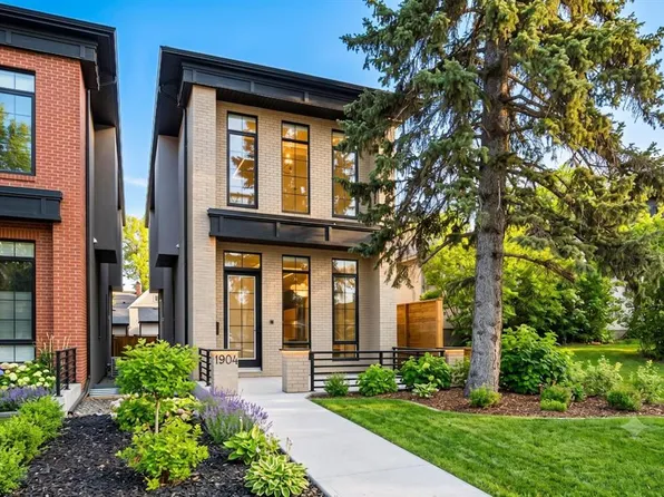 1904 W 13th St SW, Calgary, AB T2T 3P6