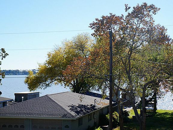 2nd image of 760 Sequoia Dr