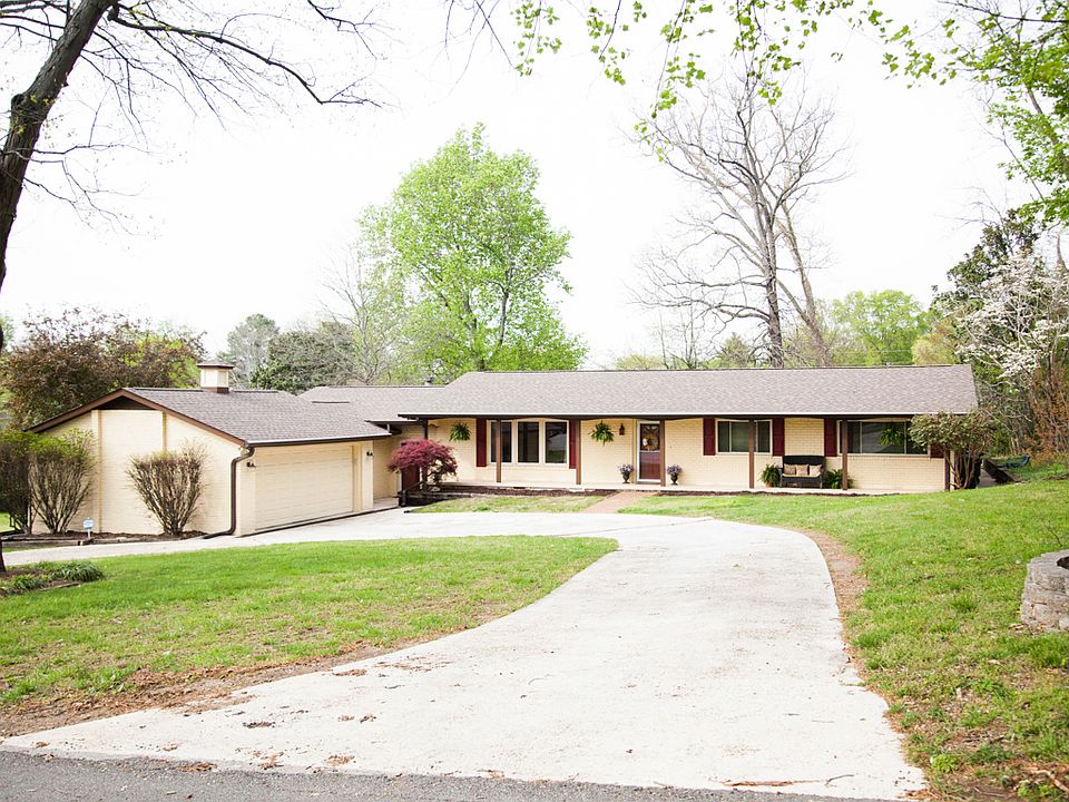 1st image of 3792 Bowman Circle Dr NE