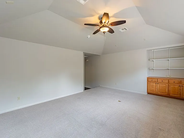 7909 Adelaide Dr — Photo 26