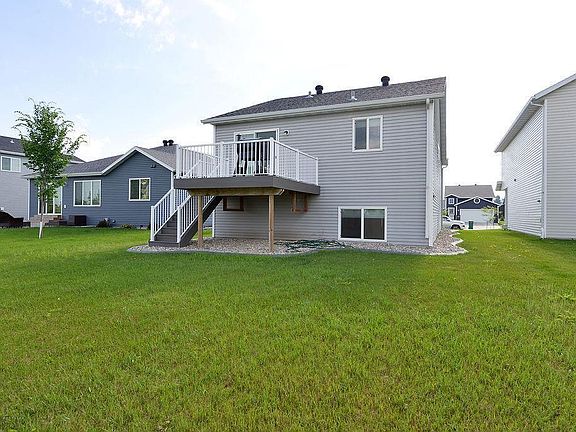 2nd image of 8037 Goldfinch Dr