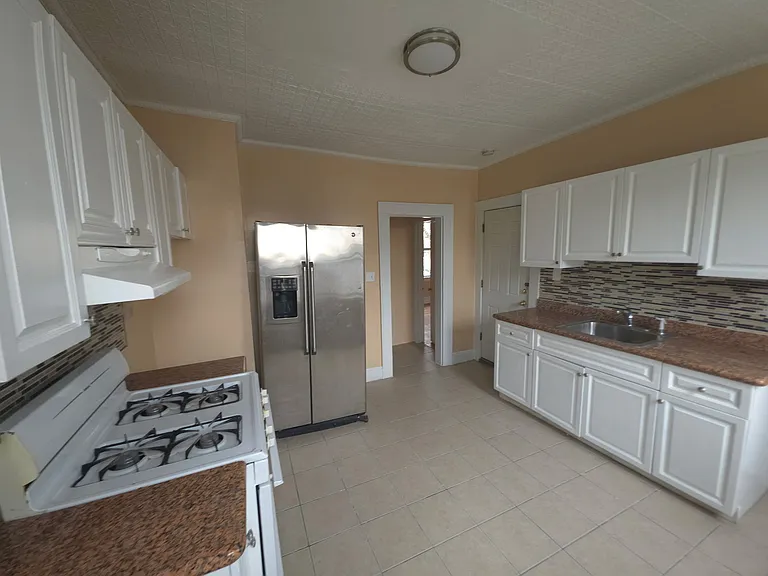 326 Lenox Ave #324 — Photo 5