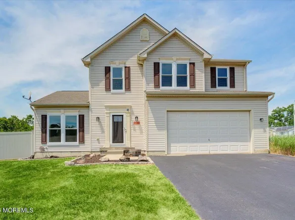 7 Drum Court, Barnegat, NJ 08005