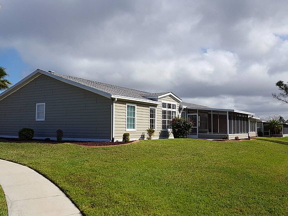 2nd image of 2336 Pier Dr