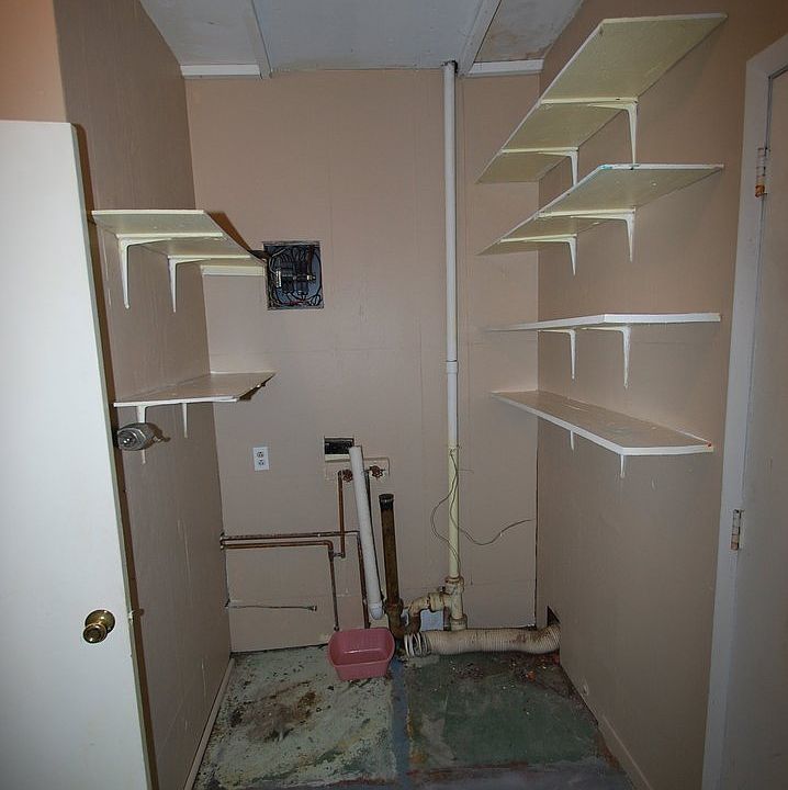 1st image of 5605 Applewood Dr