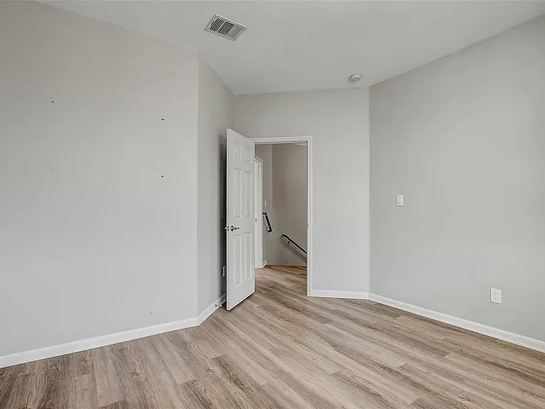 512 Eberhart Ln #1207 — Photo 17