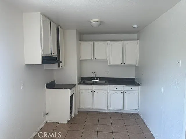 807 E Vernon Ave #2 — Photo 4