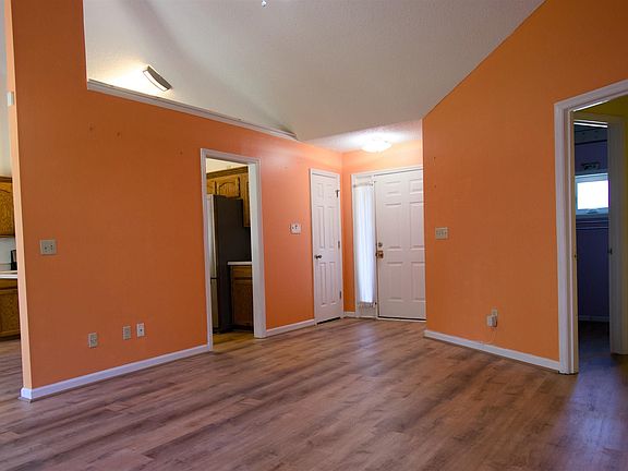 2nd image of 108 Shamrock Ct