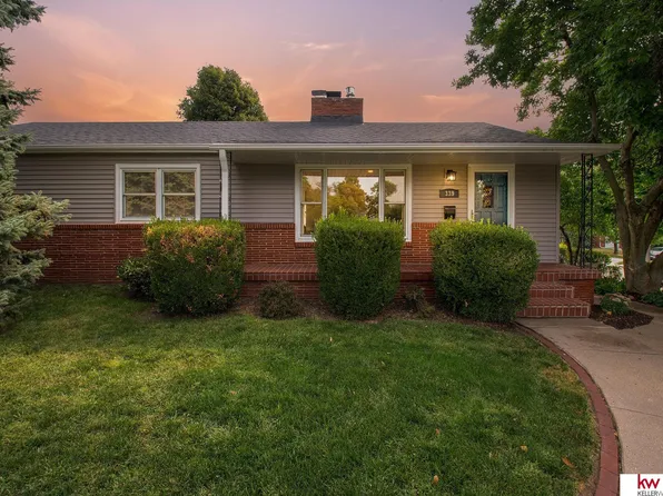 339 S 70th St, Omaha, NE 68132