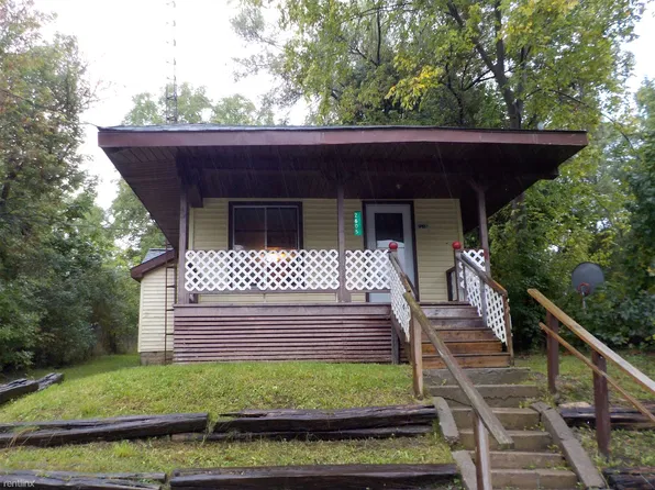 2605 Lester St, Flint, MI 48503