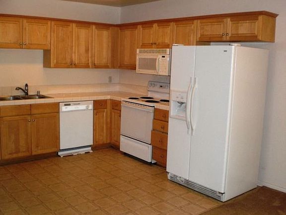 2nd image of 535 N Beech St Unit 16