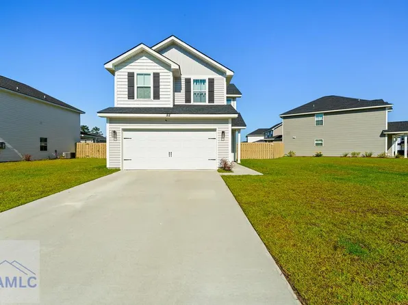 52 Buckingham Dr, Midway, GA 31320