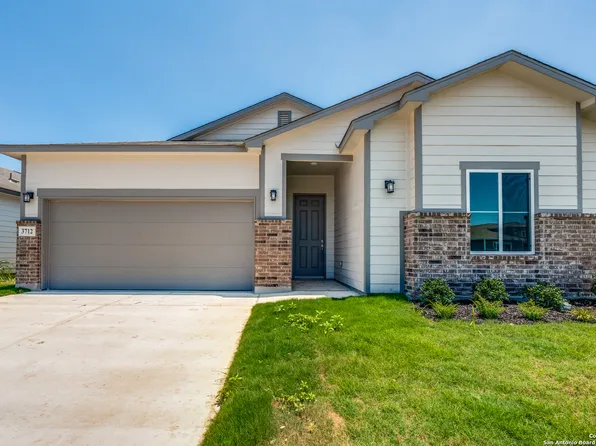 3712 Tripps Place, Seguin, TX 78155
