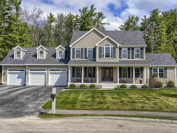 16 Montclair Drive, Nashua, NH 03063