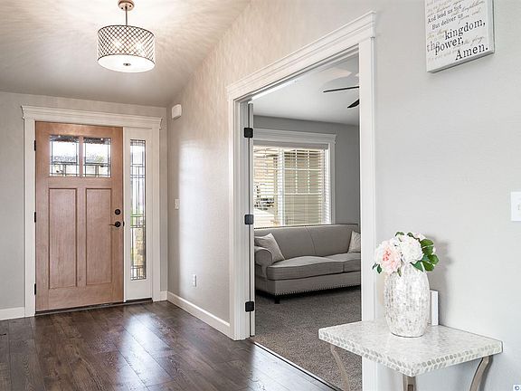 4th image of 3901 Equinox Ct