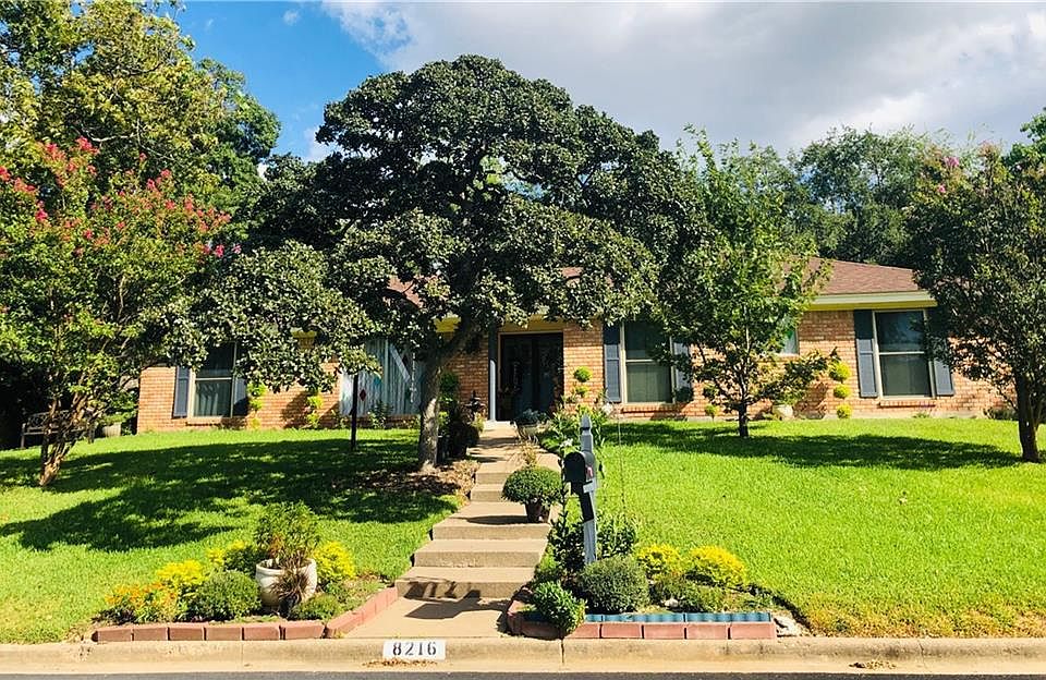 1st image of 8216 Mosswood Dr