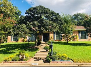 8216 Mosswood Dr, Woodway, TX 76712