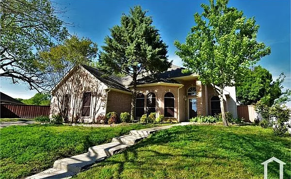 632 Sunflower Trl — Photo 1