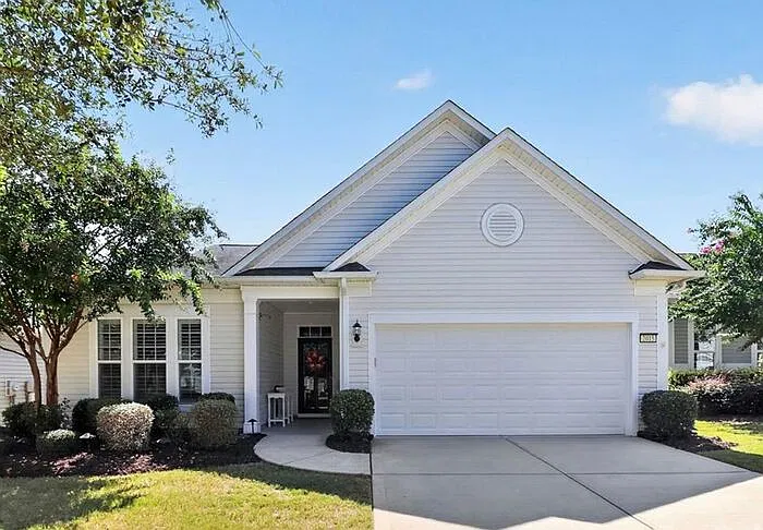 3 bed, 2.0 bath, 1989 sqft, $2,895 — Photo 1