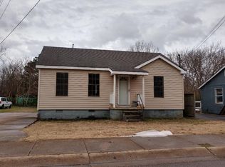 123 1/2 Rhea St, Jackson, TN 38301