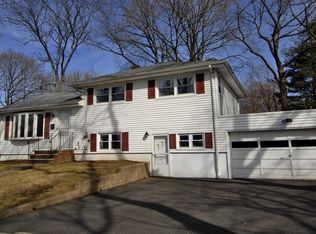 7 Harrison St, Dumont, NJ 07628