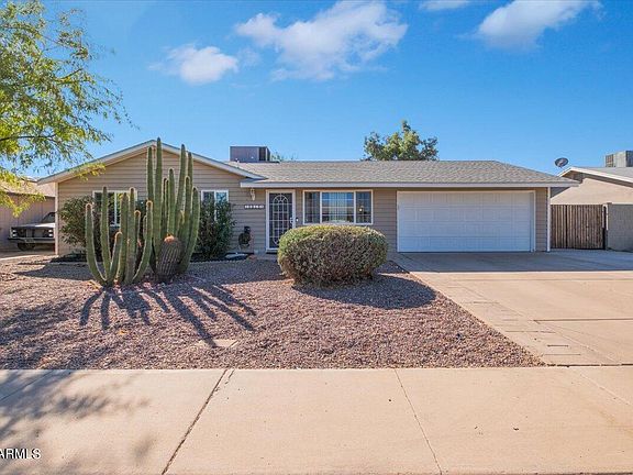 2nd image of 10819 W CALLE DEL SOL --