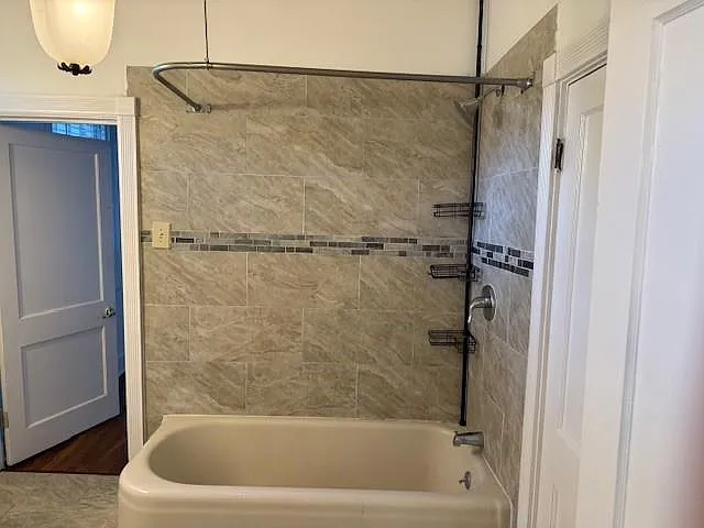 319 Edison St — Photo 9