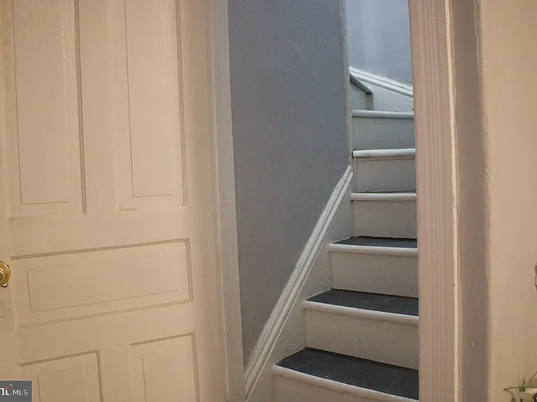 936 Carteret Ave — Photo 20