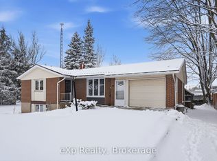 60 Main St E, Mapleton, ON N0G 1P0