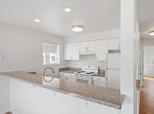 3212 21st Ave W APT 102, Seattle, WA 98199