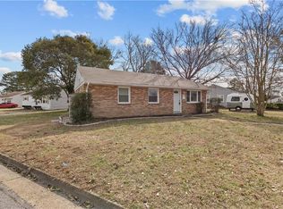 804 Grimes Rd, Hampton, VA 23663