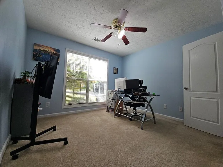 1620 Jami Hollow Way — Photo 38