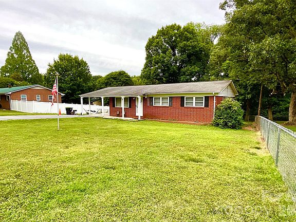 5th image of 613 Shue Rd
