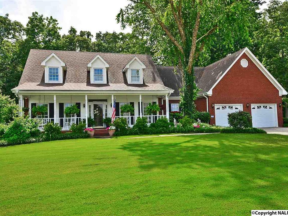 1st image of 149 Kensington Dr