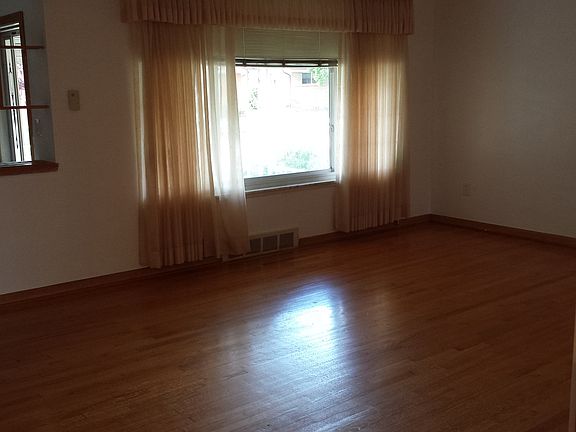 2nd image of 24836 Audrey Ave