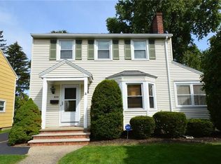 458 Harwick Rd, Irondequoit, NY 14609