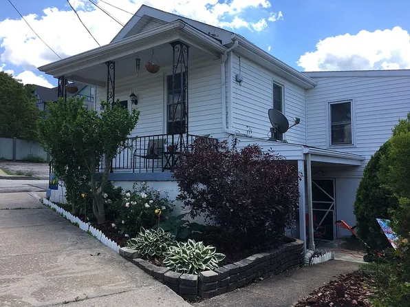 306 5th St, Irwin, PA 15642