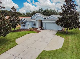 13422 Trailing Moss Dr, Dade City, FL 33525