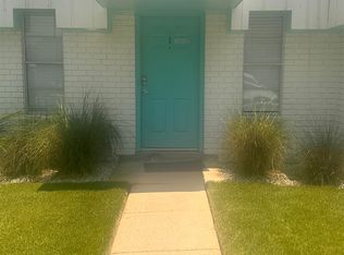 325 E 22nd Ave #1, Gulf Shores, AL 36542