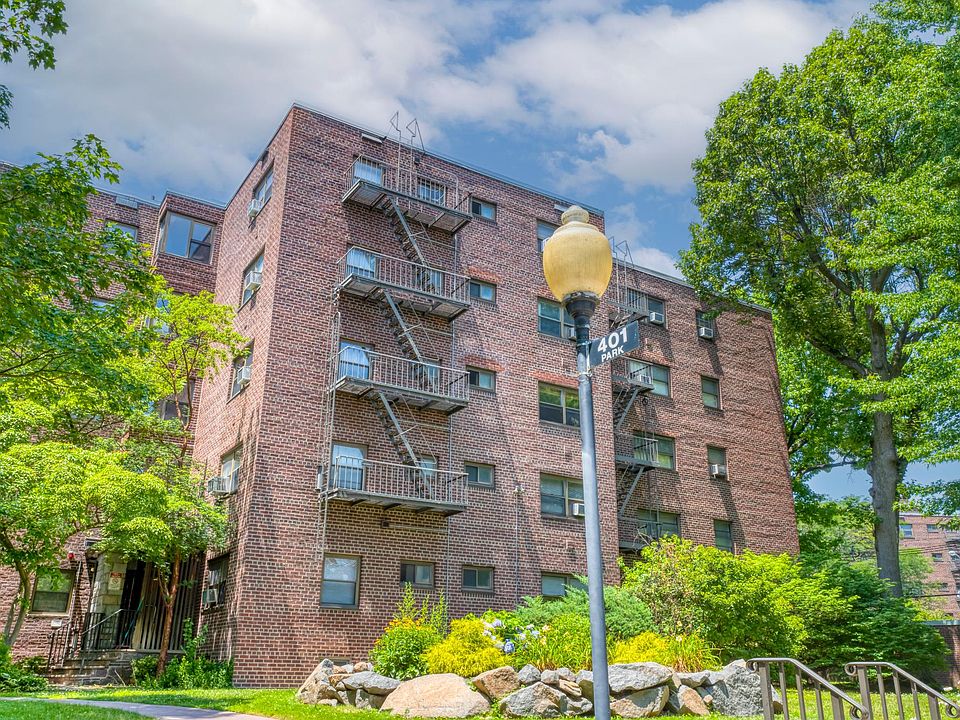 1st image of 400 Park Pl APT 1E