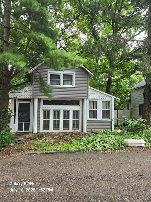 Real estate listing image