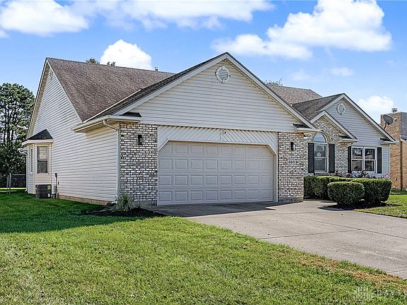 3rd image of 285 Christina Way