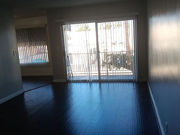3rd image of 1417 S Atlantic Blvd #26
