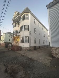 10 Salisbury St, New Bedford, MA, 02744