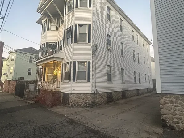 10 Salisbury St, New Bedford, MA 02744