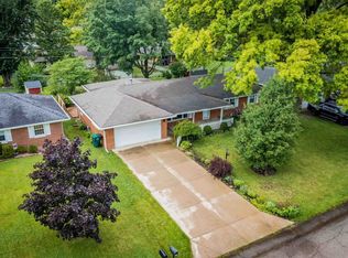 1217 N Brentwood Ln, Muncie, IN