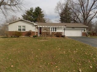 610 W 13th St, Carrollton, MO 64633